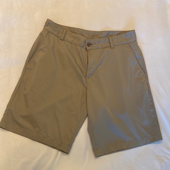 Adidas Mens Golf Shorts Khaki size 32 - Picture 1 of 4